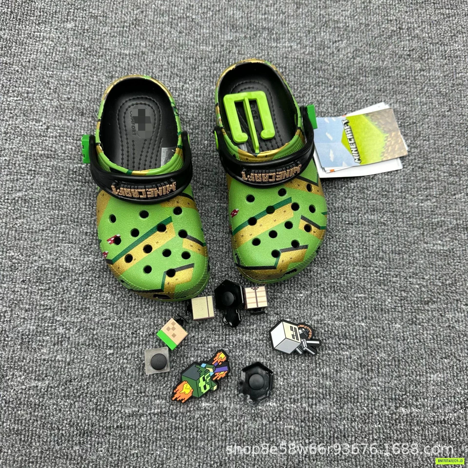 CROCS DISNEY