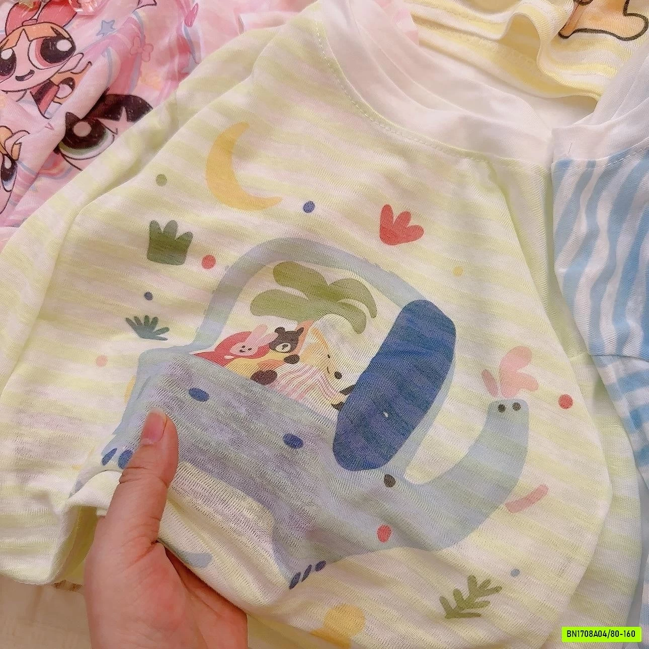 BAGGY MIX ÁO THUN GIẤY KẺ NGANG