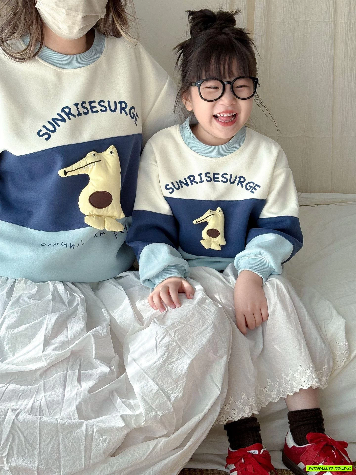 ÁO NỈ ĐÔI MẸ BÉ PHỐI MÀU