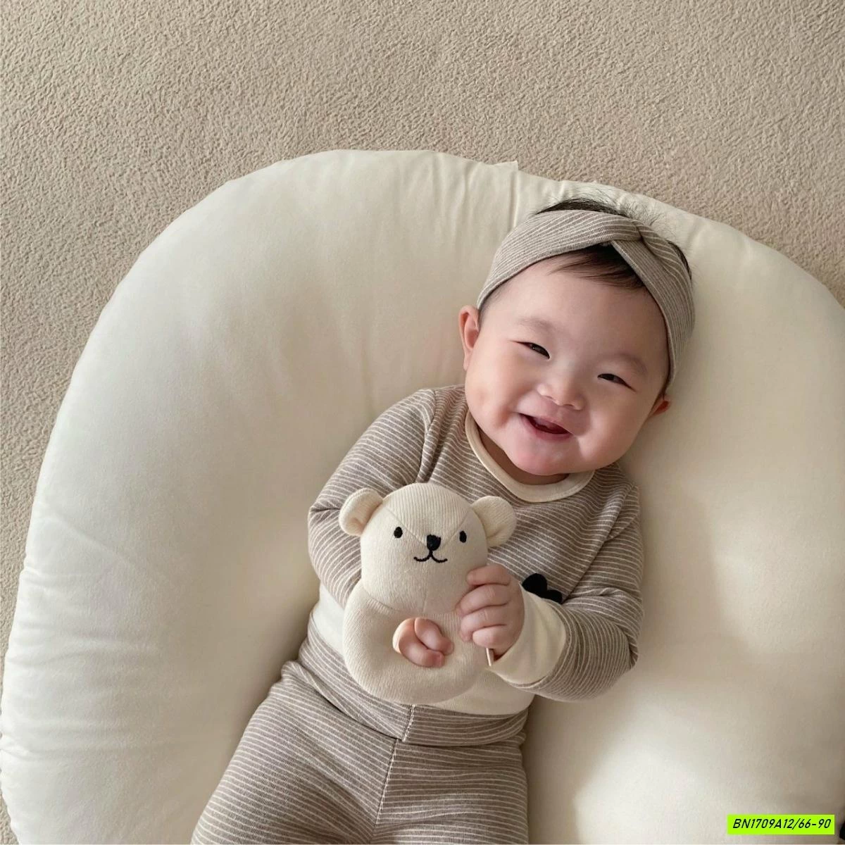 SÉT NỈ CẠP CAO KÈM BĂNG ĐÔ