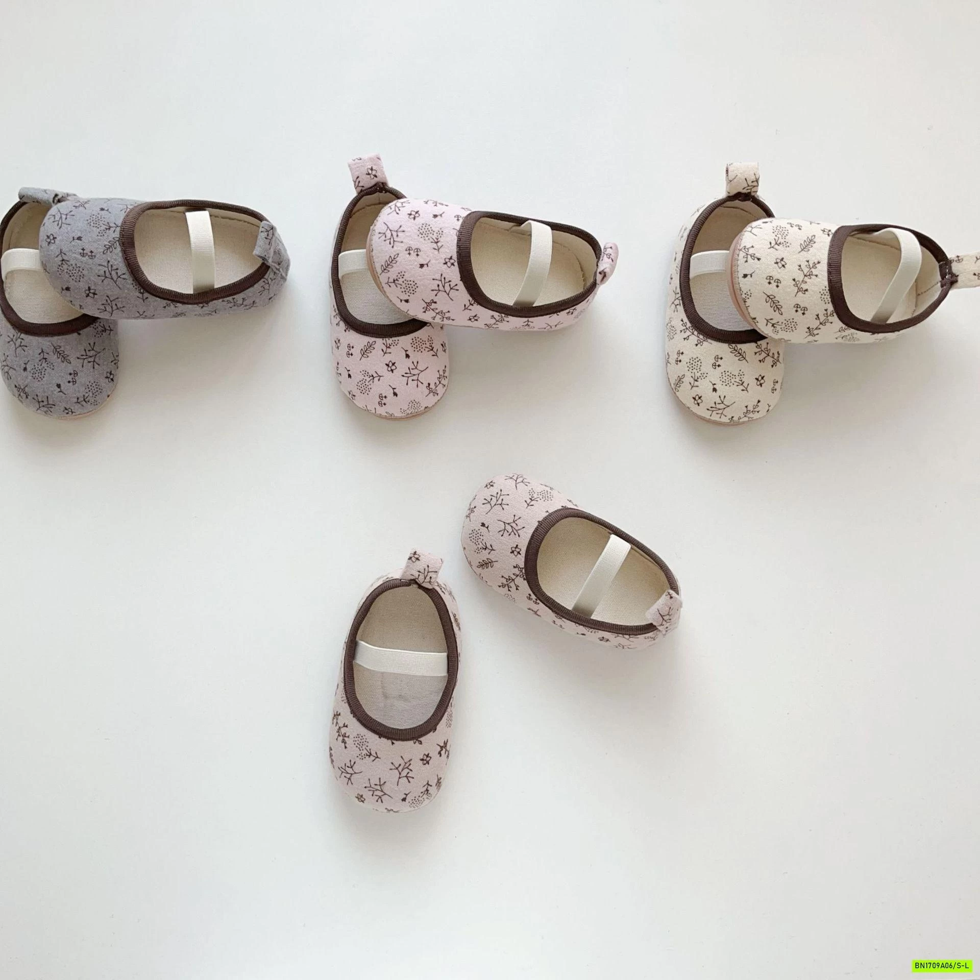 GIÀY TẬP ĐI HOA NHÍ