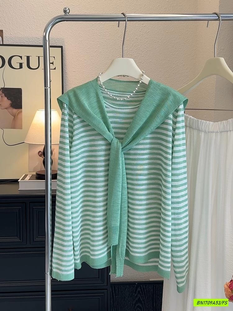 ÁO LEN DỆT KẺ NGANG KÈM KHĂN CHOÀNG