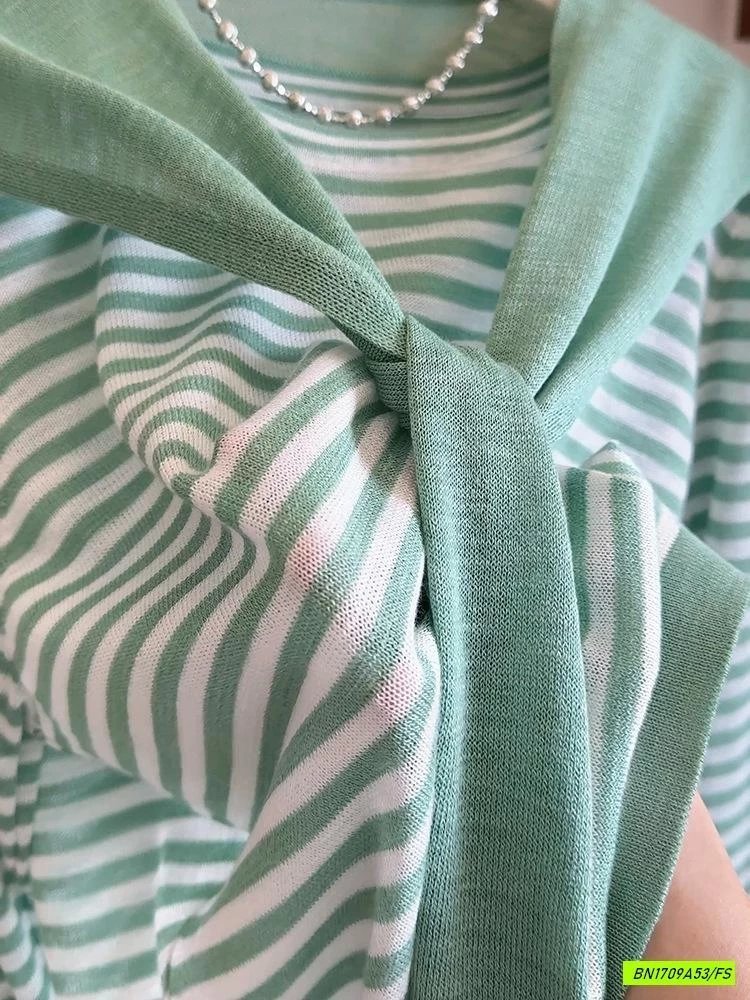 ÁO LEN DỆT KẺ NGANG KÈM KHĂN CHOÀNG