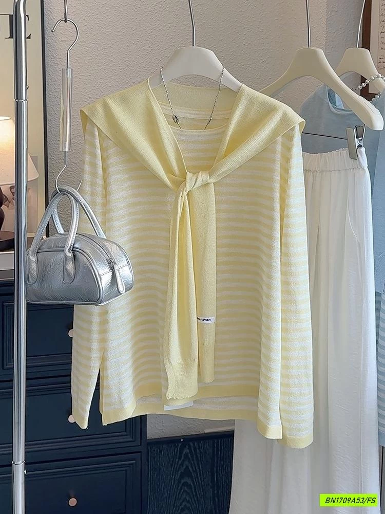 ÁO LEN DỆT KẺ NGANG KÈM KHĂN CHOÀNG