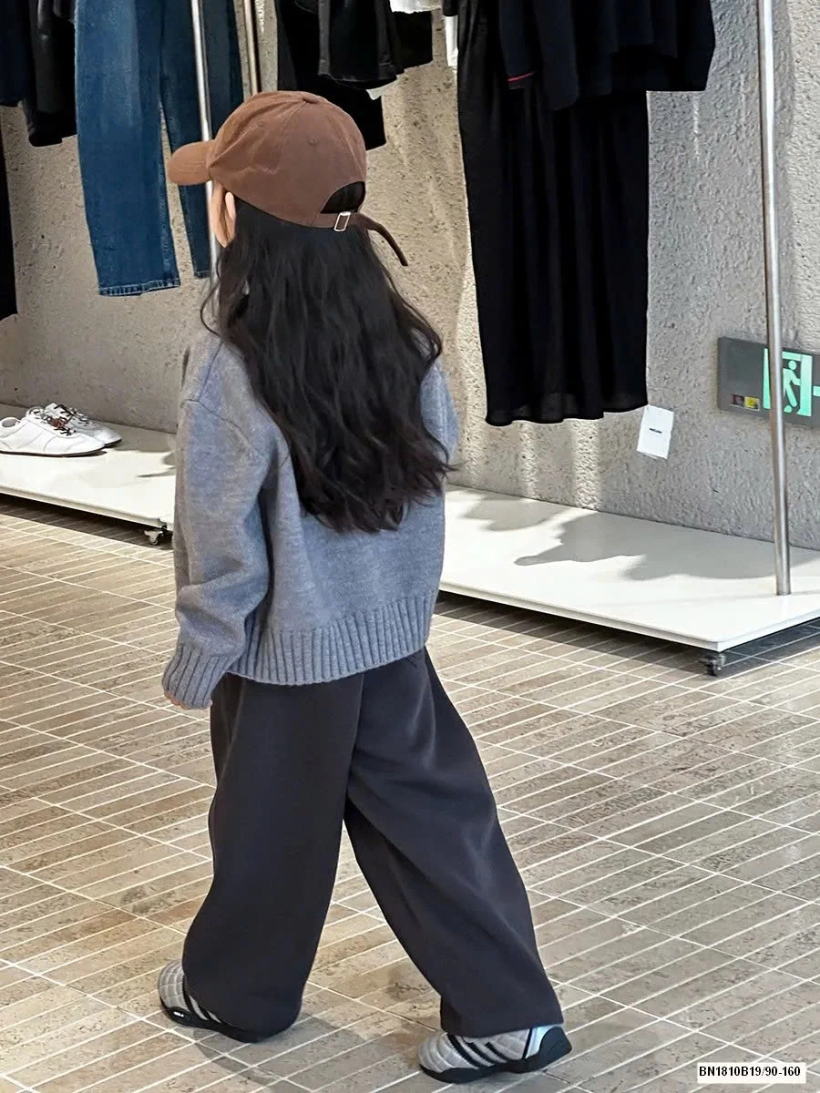 ÁO LEN KÉO KHÓA LOGO TAM GIÁC AMBB  25G095