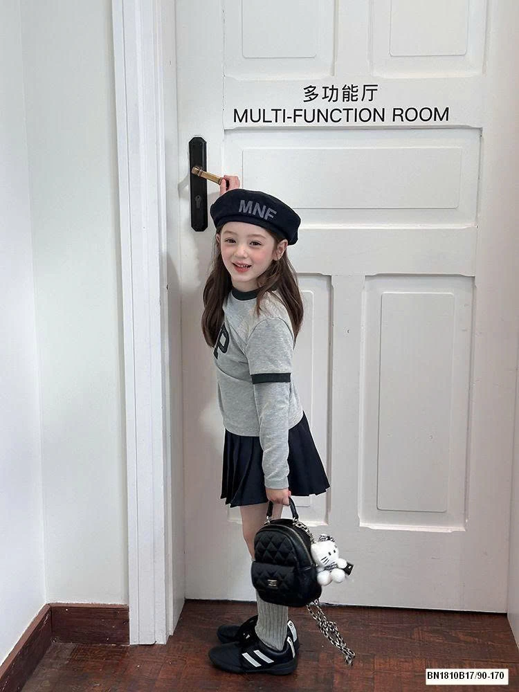 ÁO THUN XÁM CHỮ J.P AMBB 	25F047