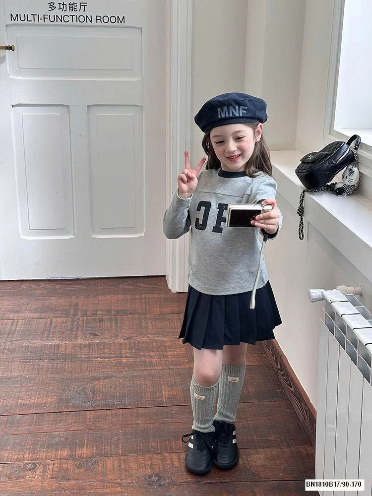 ÁO THUN XÁM CHỮ J.P AMBB 	25F047