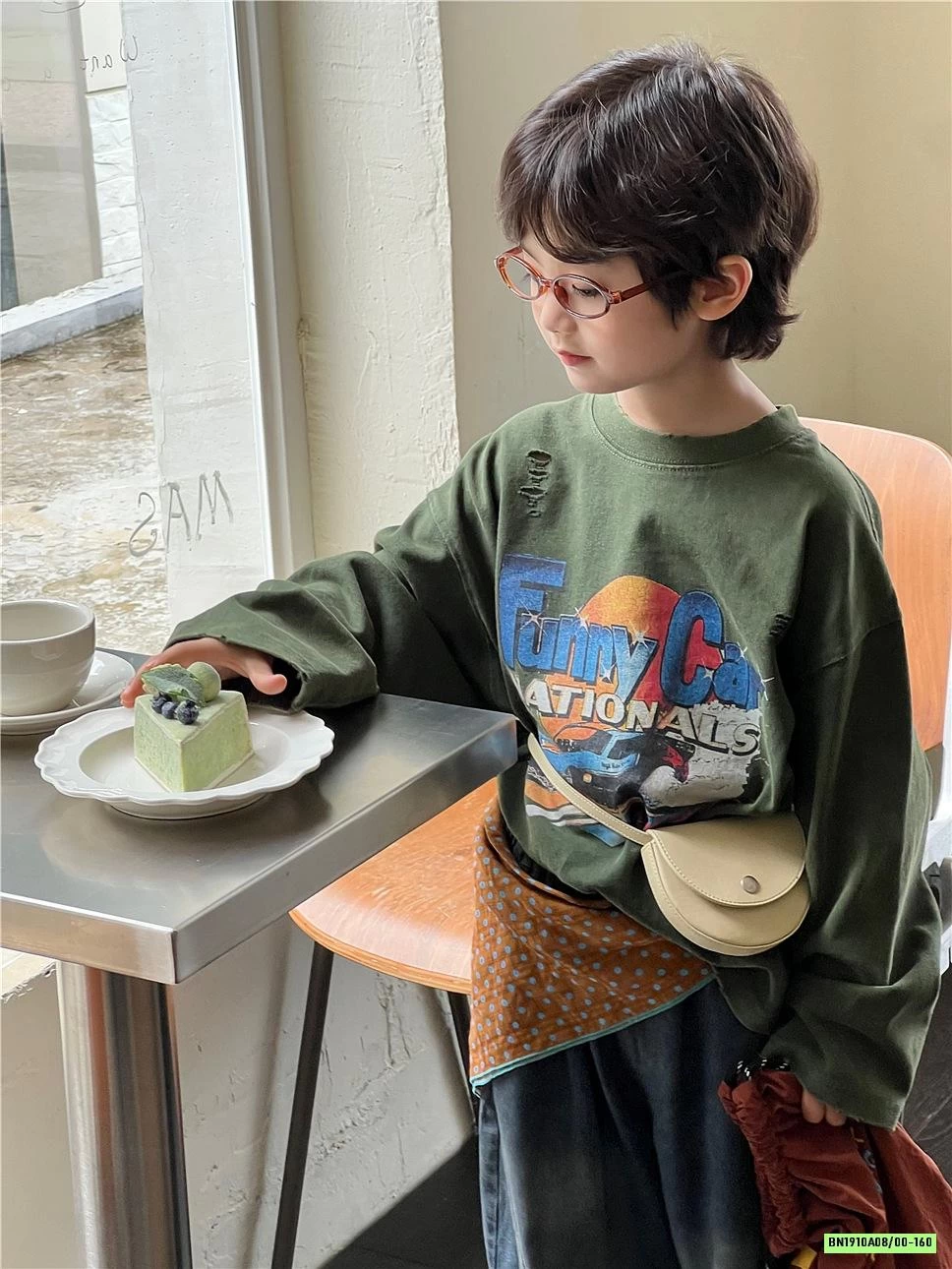 ÁO THUN IN HÌNH RÁCH GẤU