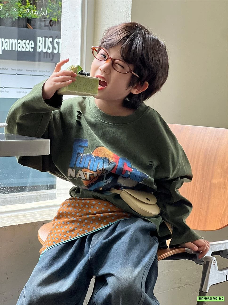 ÁO THUN IN HÌNH RÁCH GẤU