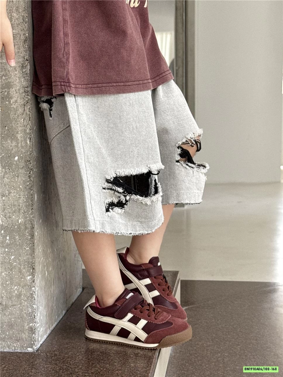 SHORT JEANS RÁCH GỐI SNIDOLS