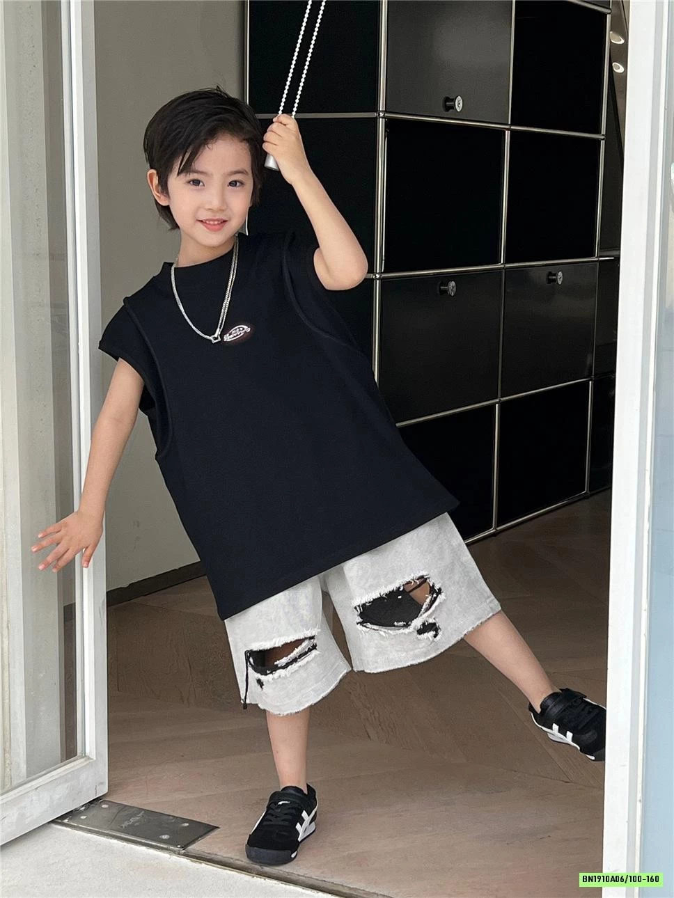 SHORT JEANS RÁCH GỐI SNIDOLS