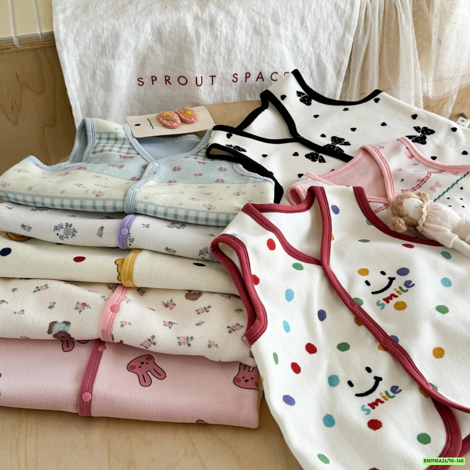 KHOÁC GILE BĂNG NHUNG HỌA TIẾT