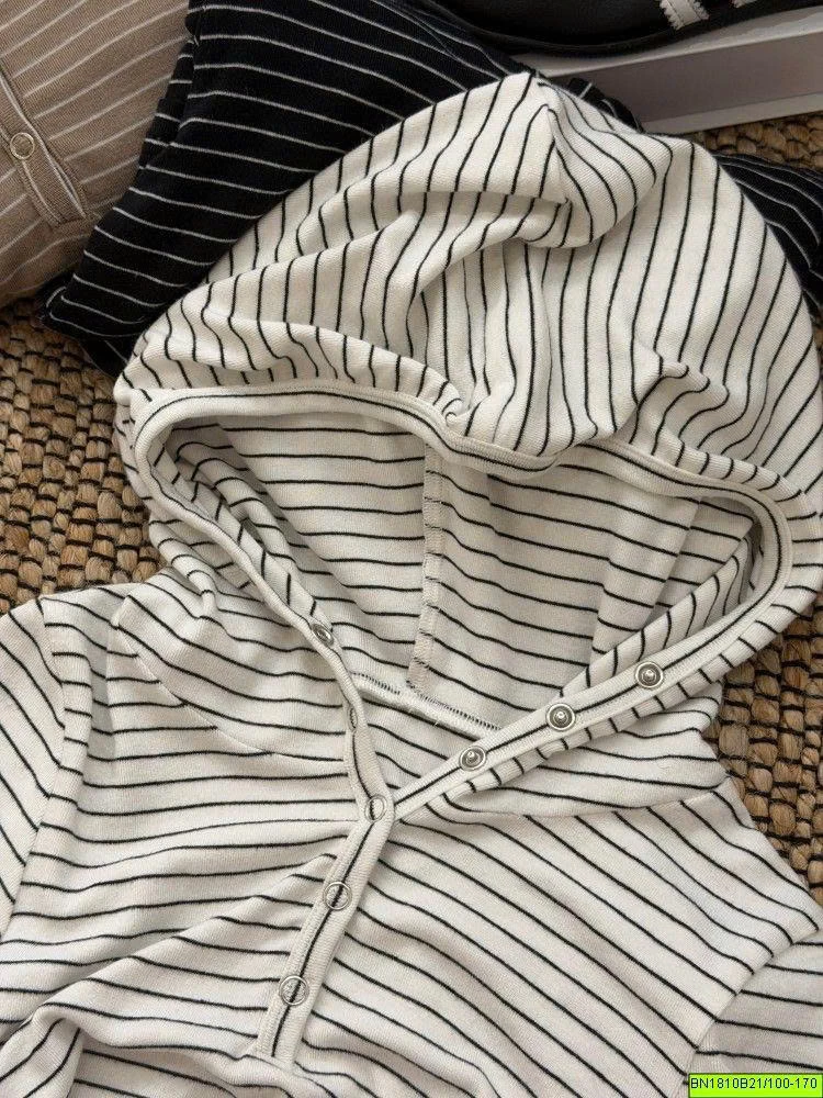 ÁO COTTON KẺ LIỀN MŨ AMBB 26E158