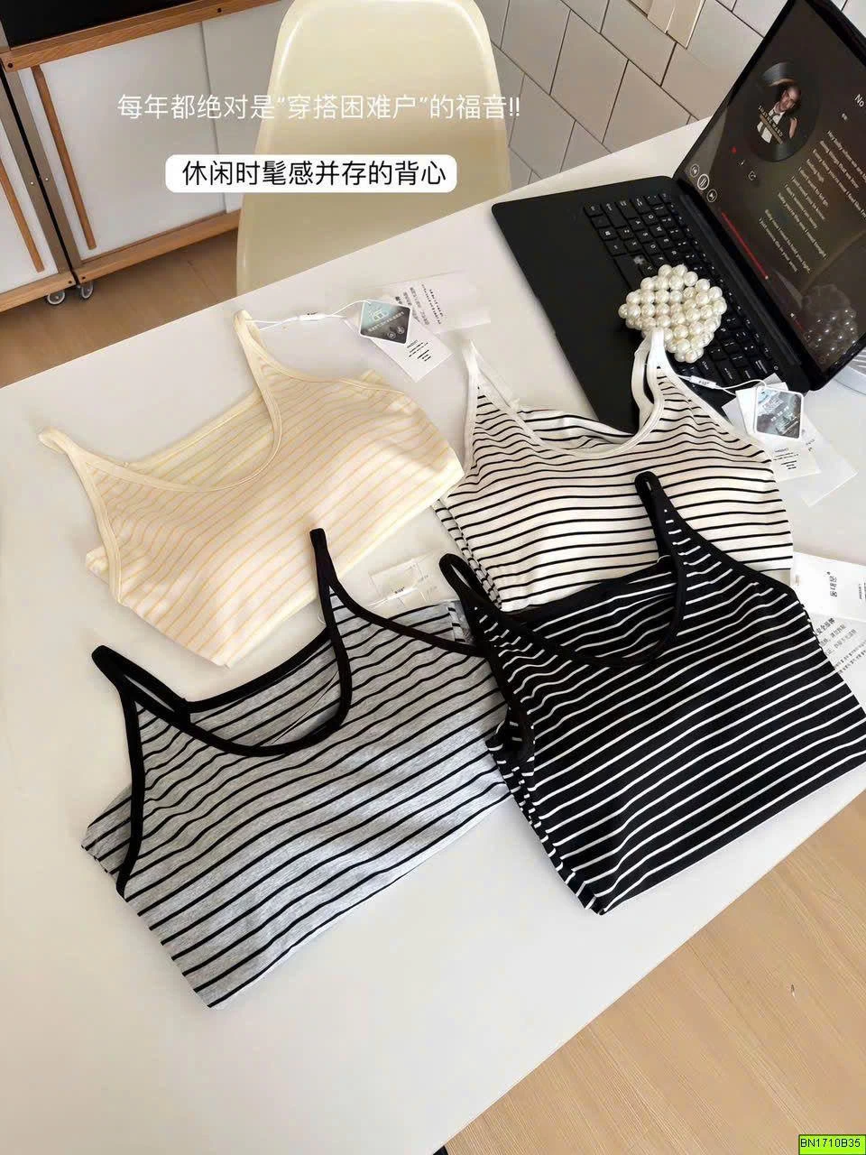 ÁO HAI DÂY KẺ NGANG CÓ ĐỆM NGỰC
