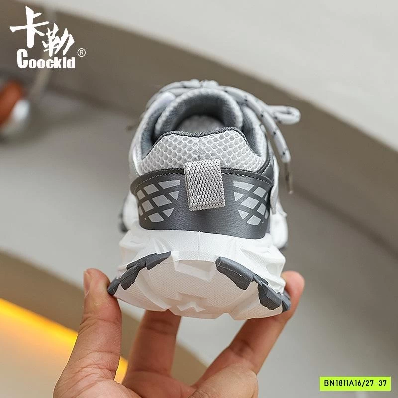 SNEAKER THỂ THAO PHỐI MÀU SIÊU NHẸ