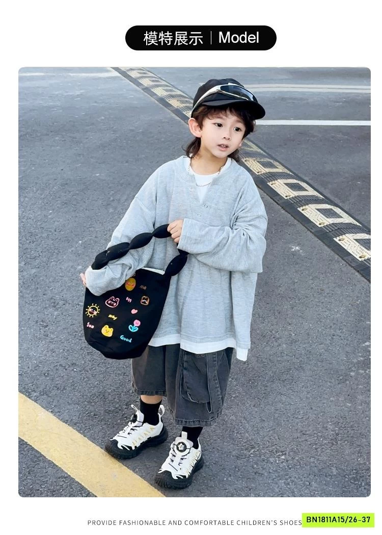 GIÀY THỂ THAO KHÓA XOAY