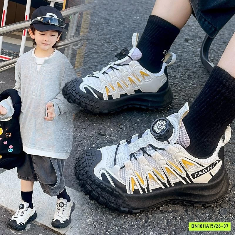 GIÀY THỂ THAO KHÓA XOAY