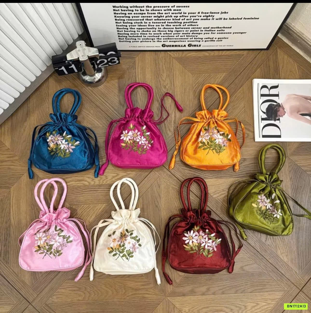 TÚI ĐỰNG LÌ XÌ THÊU HOA