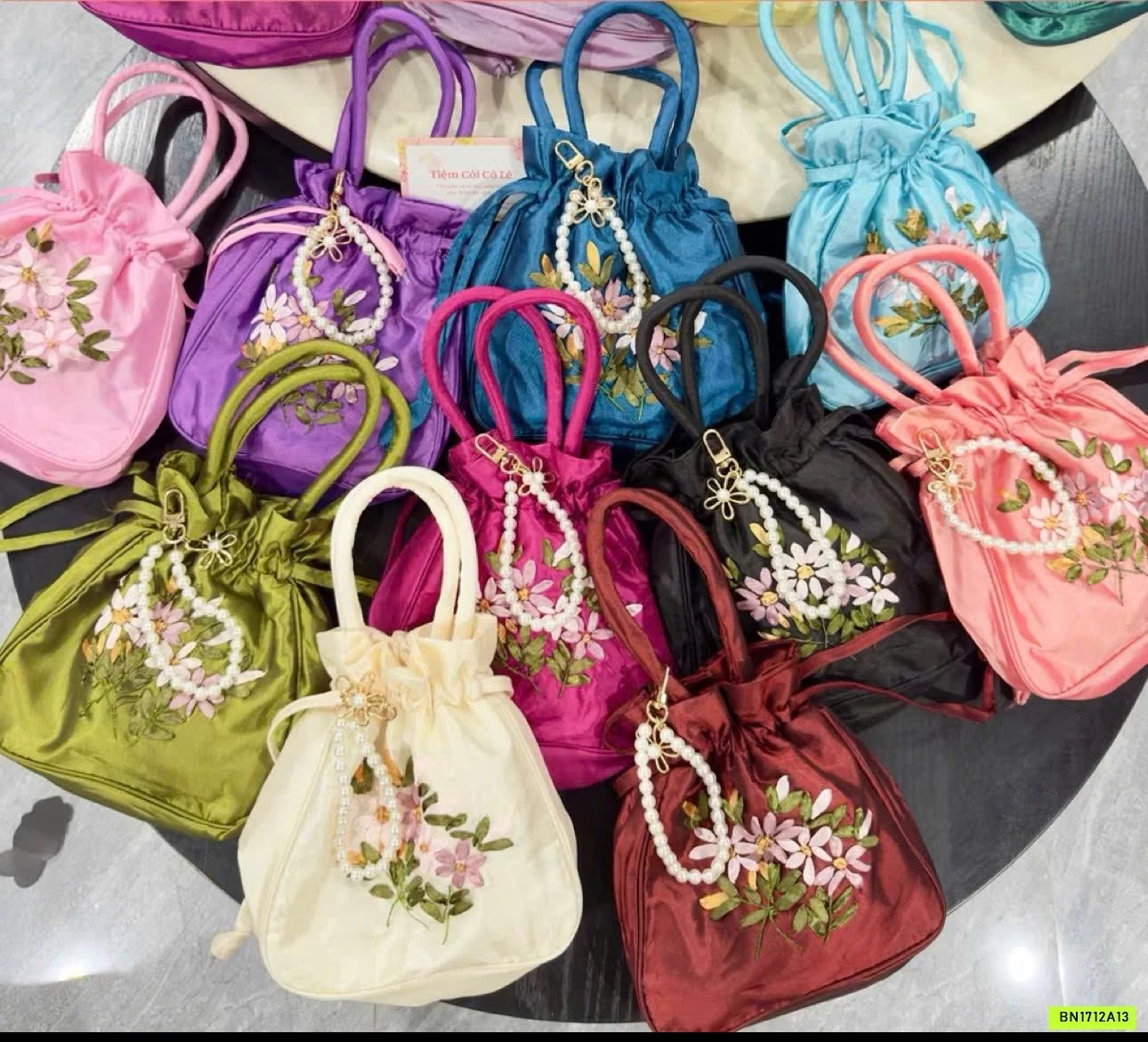 TÚI ĐỰNG LÌ XÌ THÊU HOA