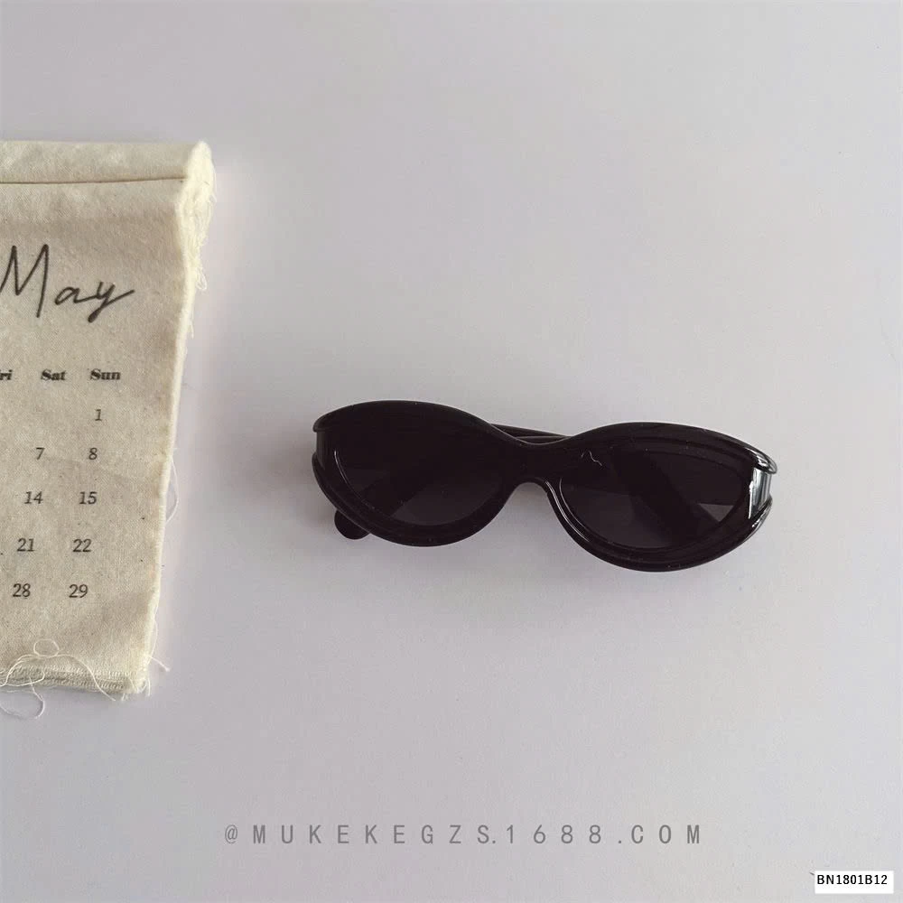 KÍNH DÂM THỜI TRANG GỌNG TO BÉ GÁI