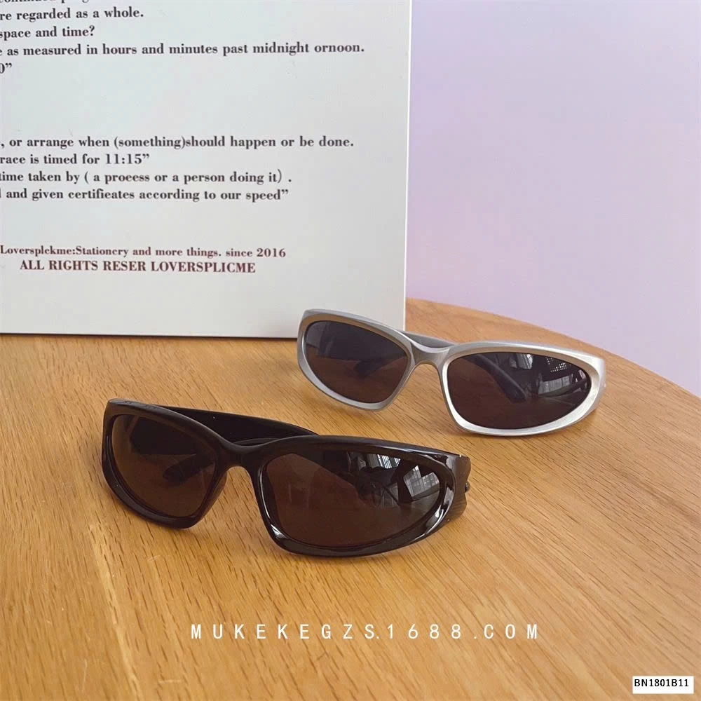 KÍNH MẮT STYLE CHO BÉ