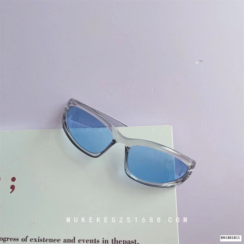 KÍNH MẮT STYLE CHO BÉ