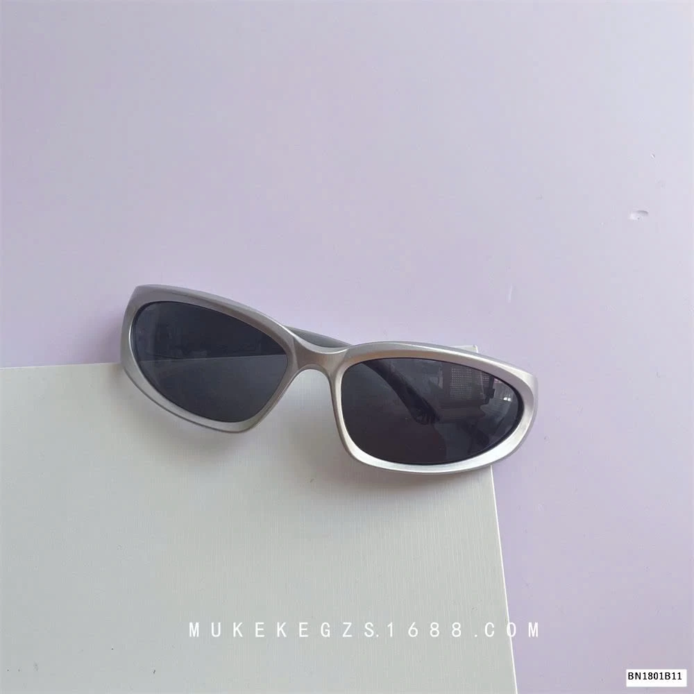 KÍNH MẮT STYLE CHO BÉ