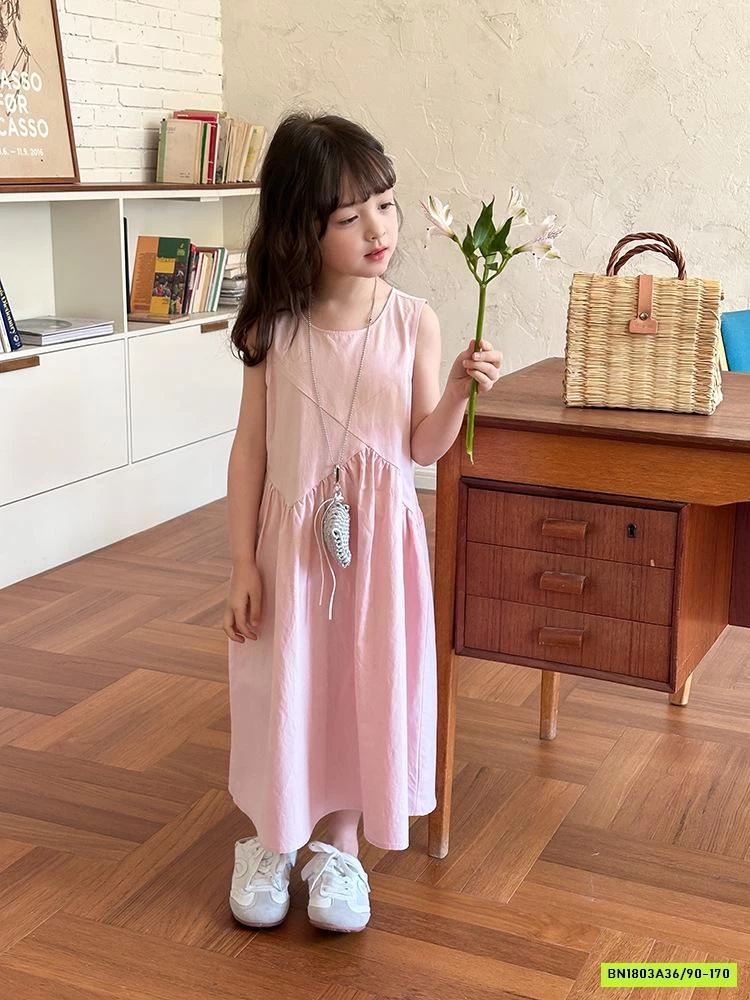 ĐẦM THÔ SÁT NÁCH DÁNG XÒE 25B155 AMBB