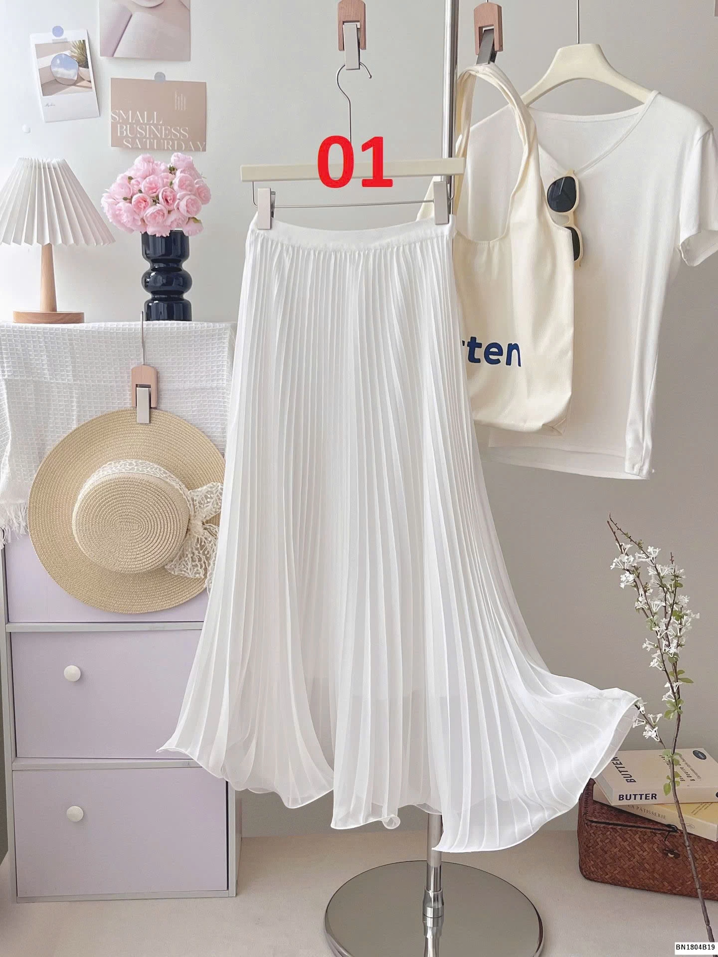 CHÂN VÁY XẾP LY ĐUÔI XÒE