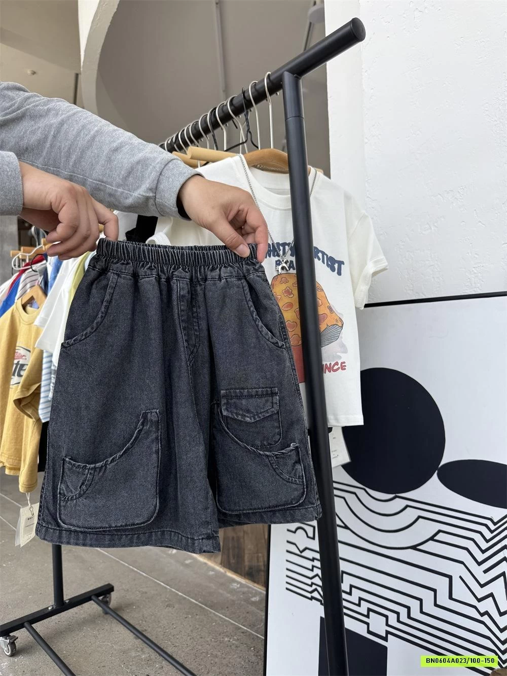 SHORT JEANS TÚI NỔI