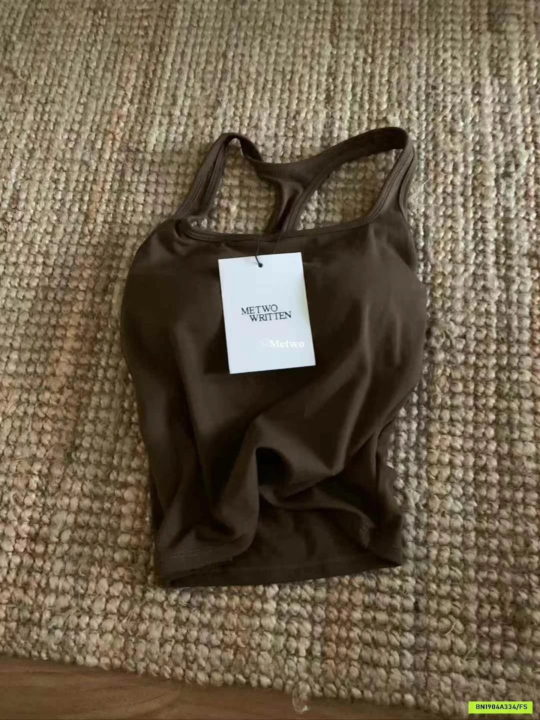 ÁO 3 LỖ CỔ YẾM METWO