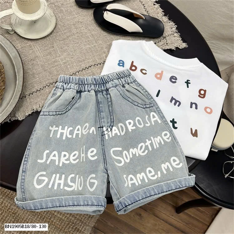 QUẦN JEAN IN CHỮ TRẮNG