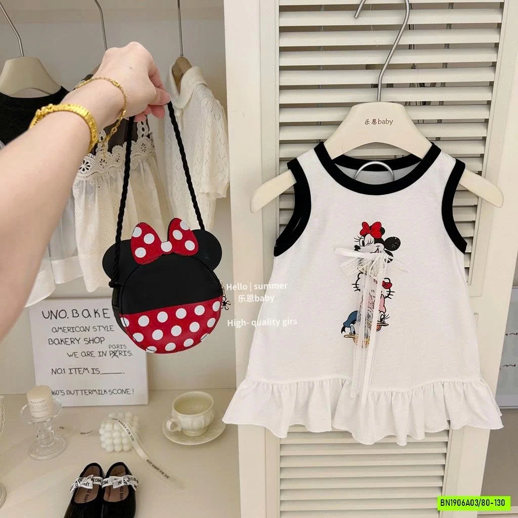 ĐẦM SÁT NÁCH ĐUÔI CÁ MICKEY