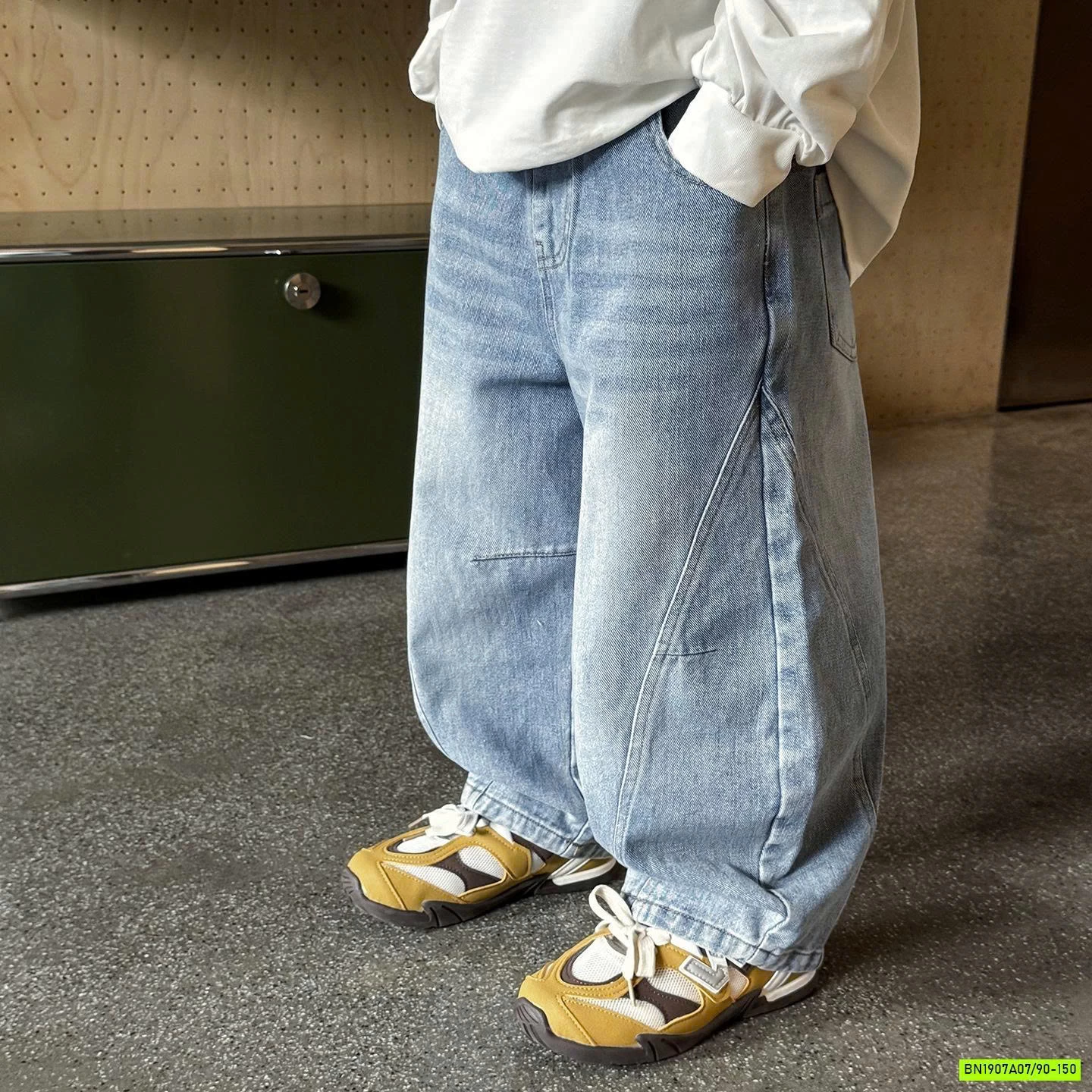 JEANS SUÔNG BẠC MÀU GÂN CHÉO AQ5030