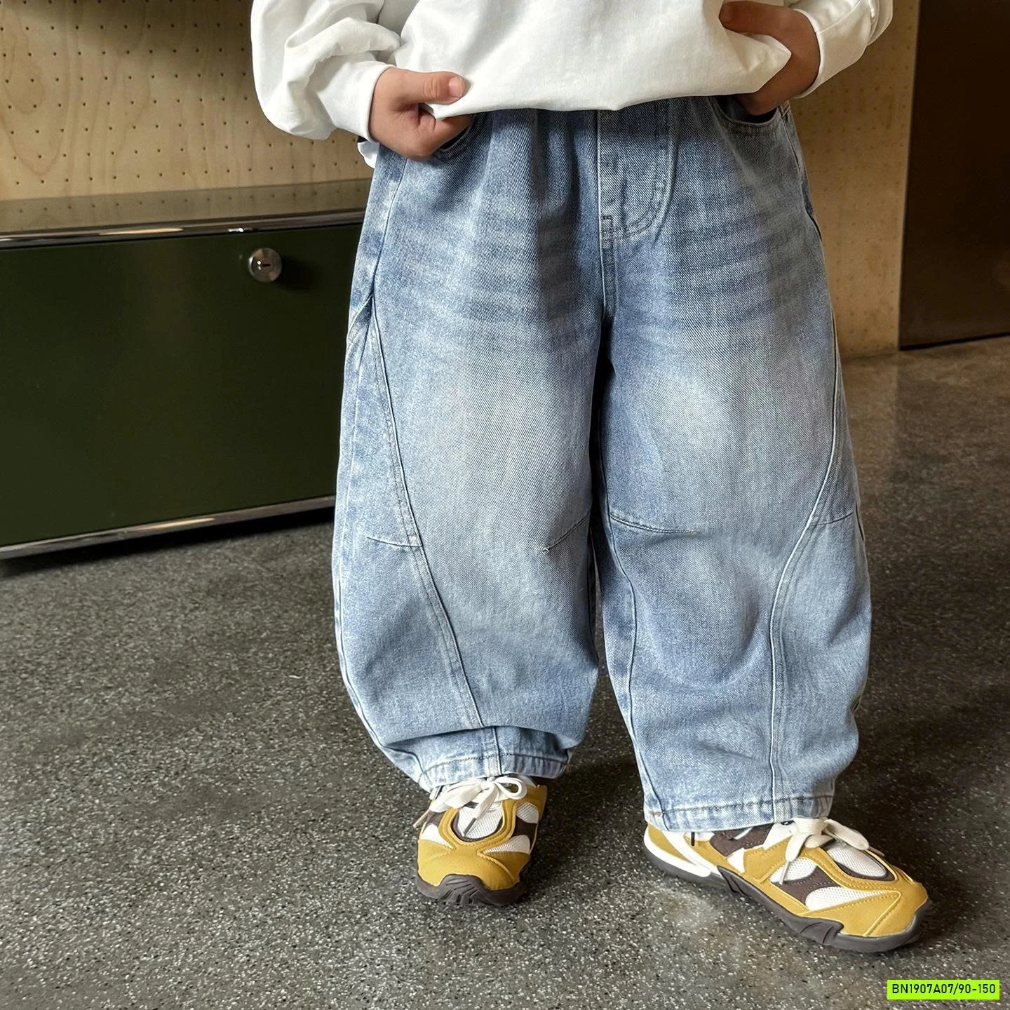 JEANS SUÔNG BẠC MÀU GÂN CHÉO AQ5030