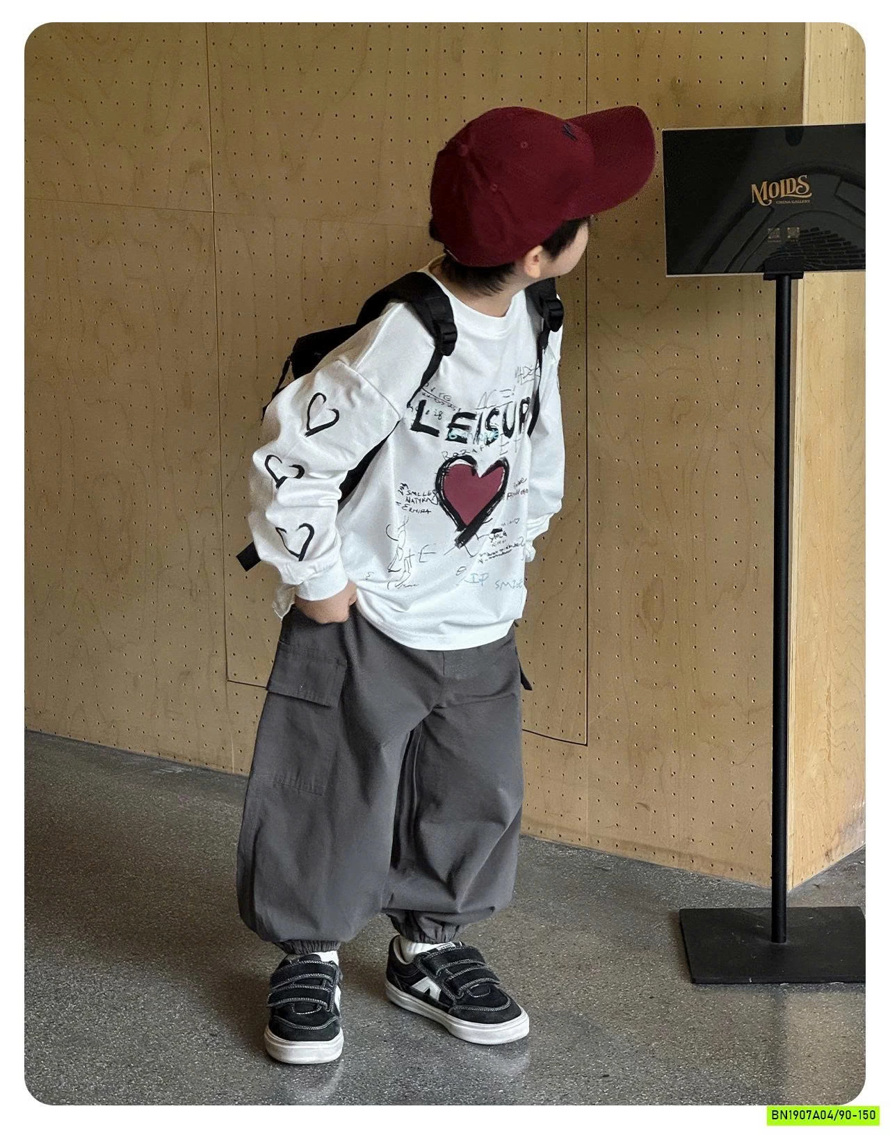 ÁO THUN MỎNG IN TRÁI TIM AQ5018