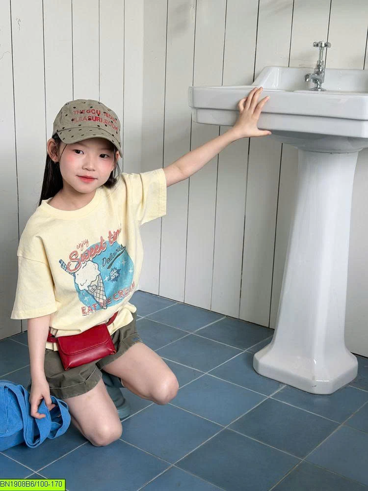 ÁO THUN NGẮN TAY IN HÌNH AMBB 26C209