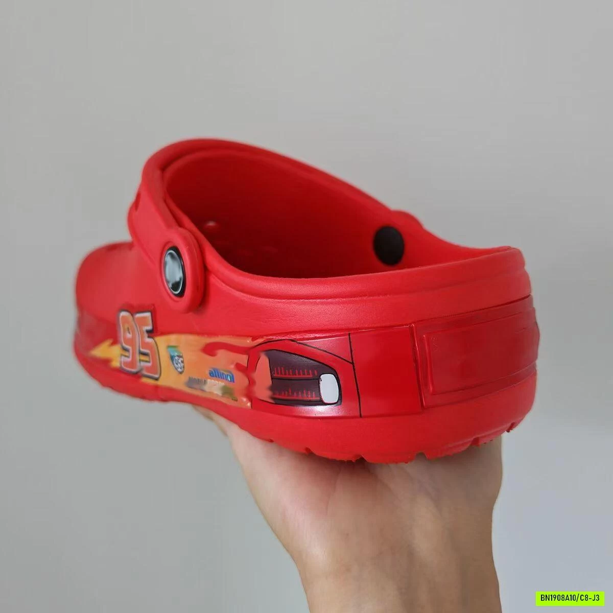 CROCS XE CHIẾN ĐỎ