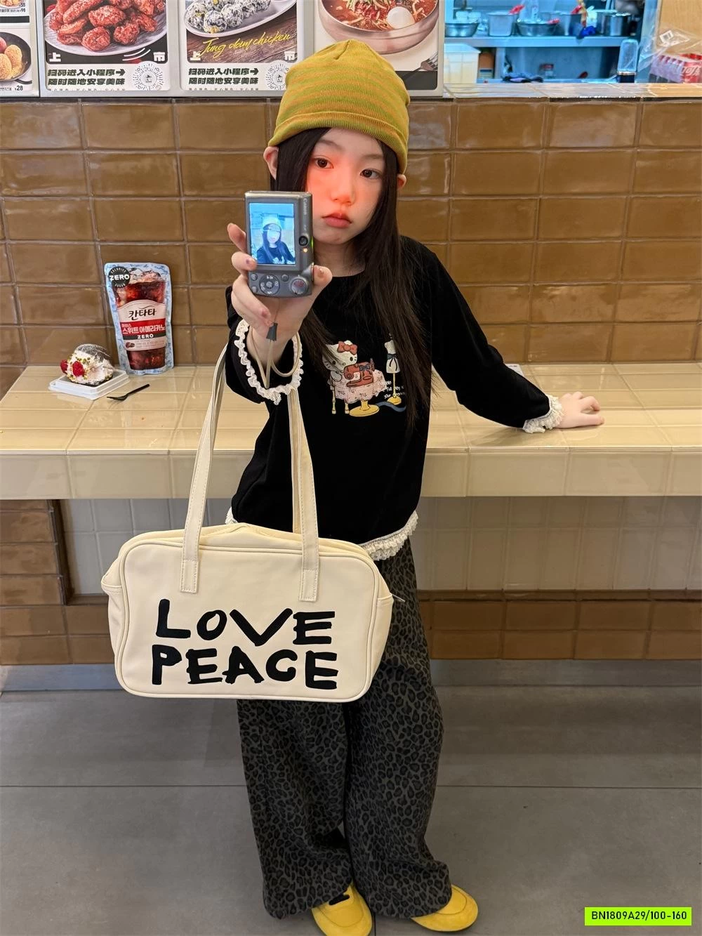 ÁO THUN IN HÌNH VIỀN REN