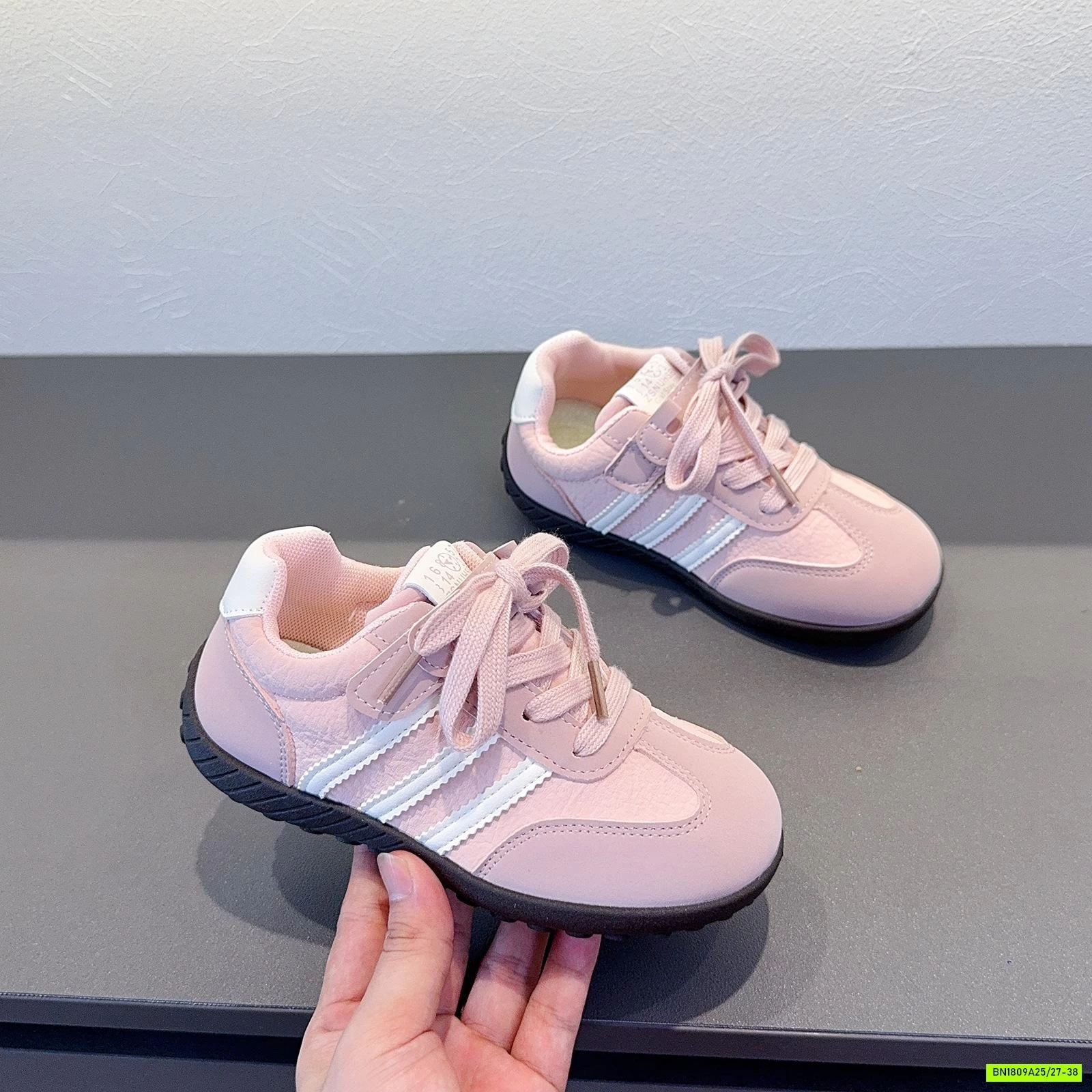 BST GIÀY THỂ THAO PHỐI SỌC CAO CẤP