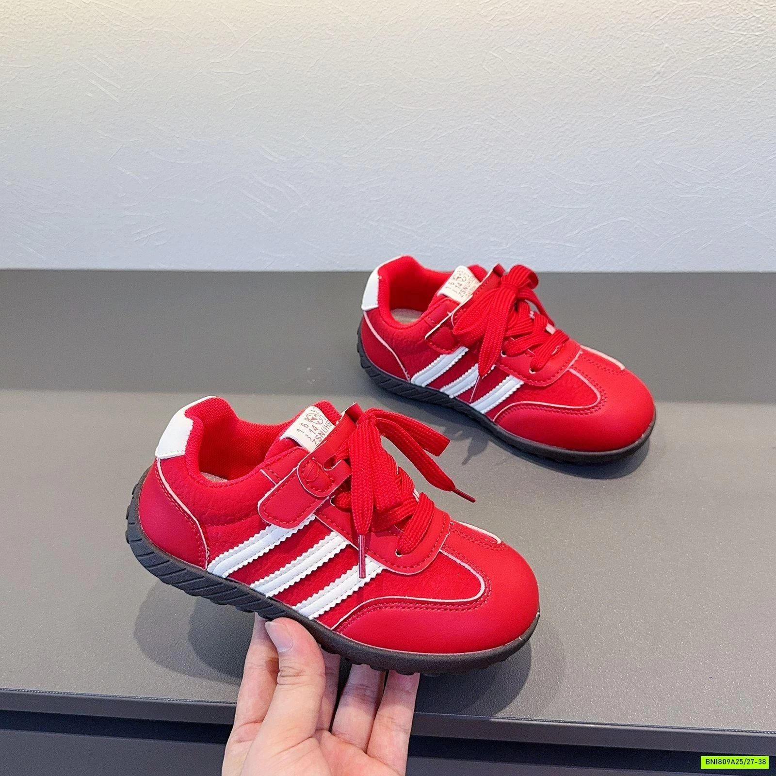 BST GIÀY THỂ THAO PHỐI SỌC CAO CẤP