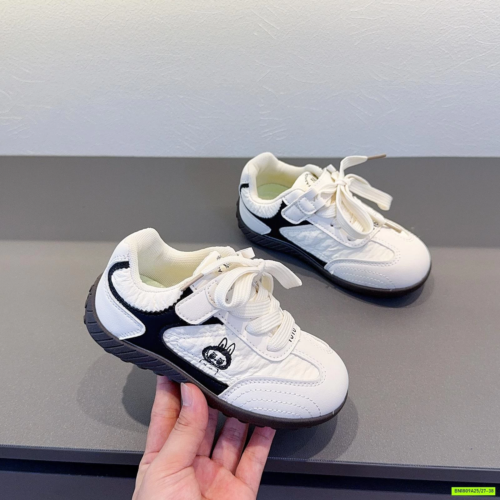 BST GIÀY THỂ THAO PHỐI SỌC CAO CẤP