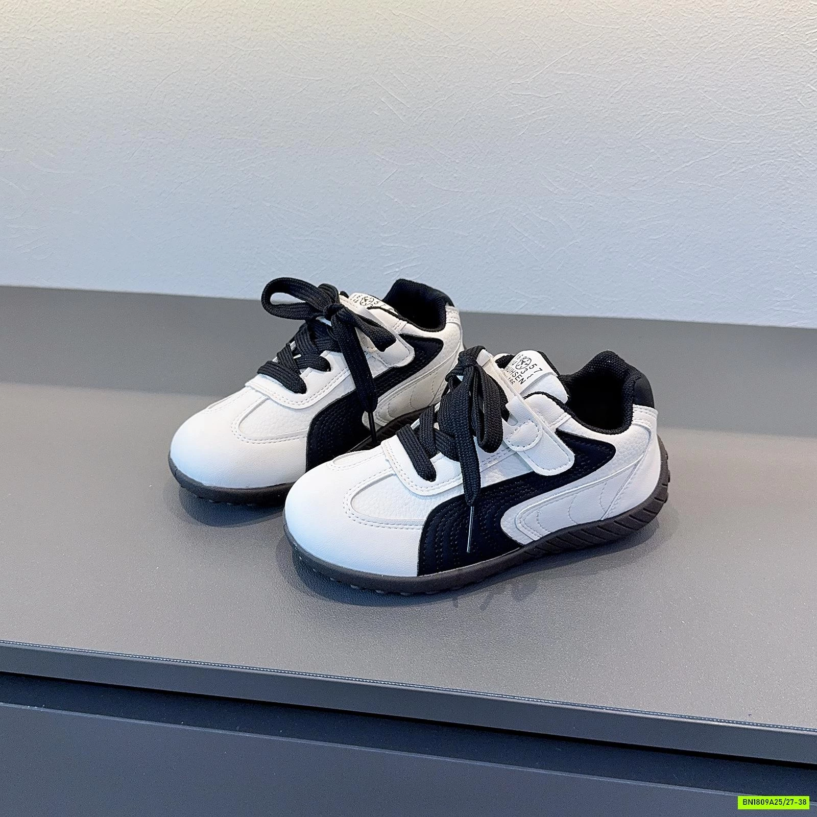 BST GIÀY THỂ THAO PHỐI SỌC CAO CẤP