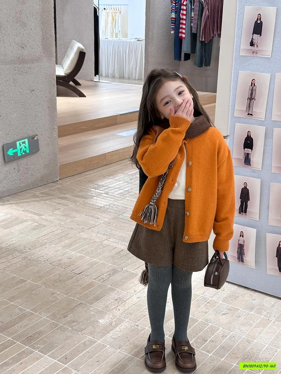 KHOÁC LEN CAM HOTTT HIT 25G091 AMBB