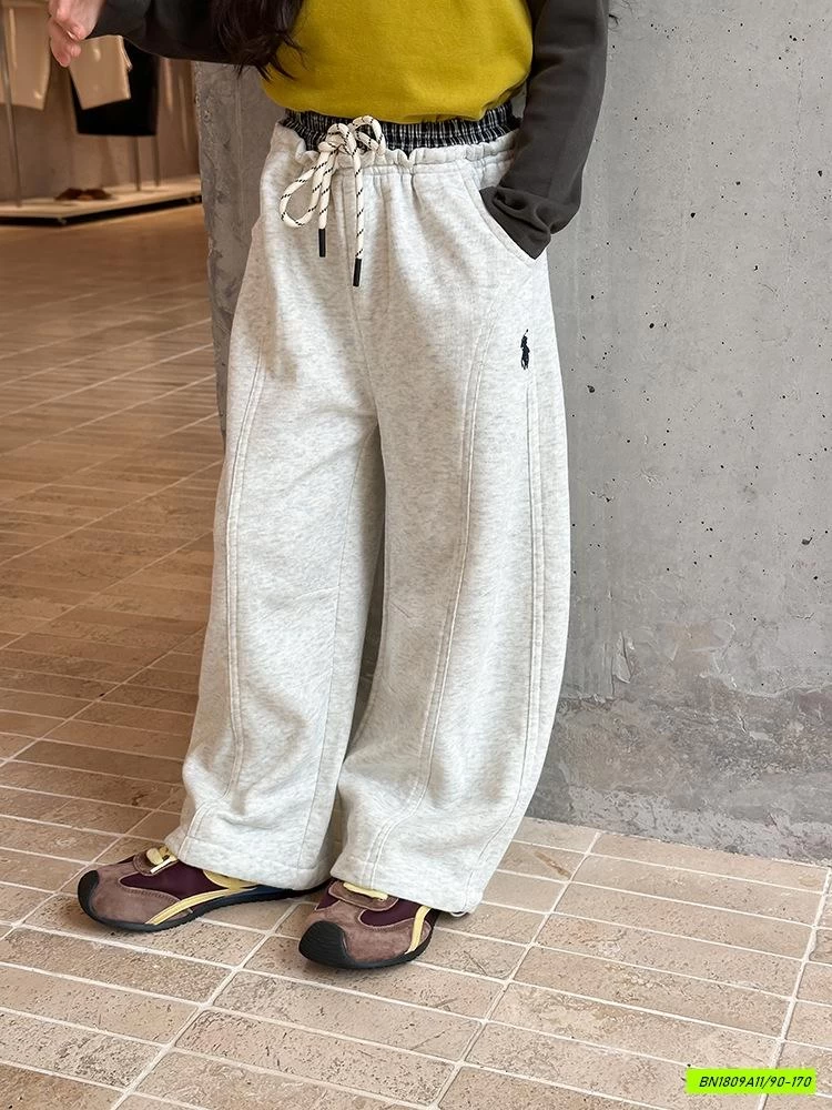 QUẦN NỈ SUÔNG 25G064 GÂN TRƯỚC AMBB