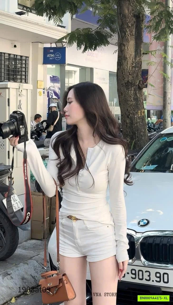 ÁO THUN DÀI TAY MOSESQUEEN