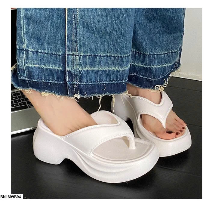 DÉP TÔNG NHỰA ĐÚC  ĐẾ CAO