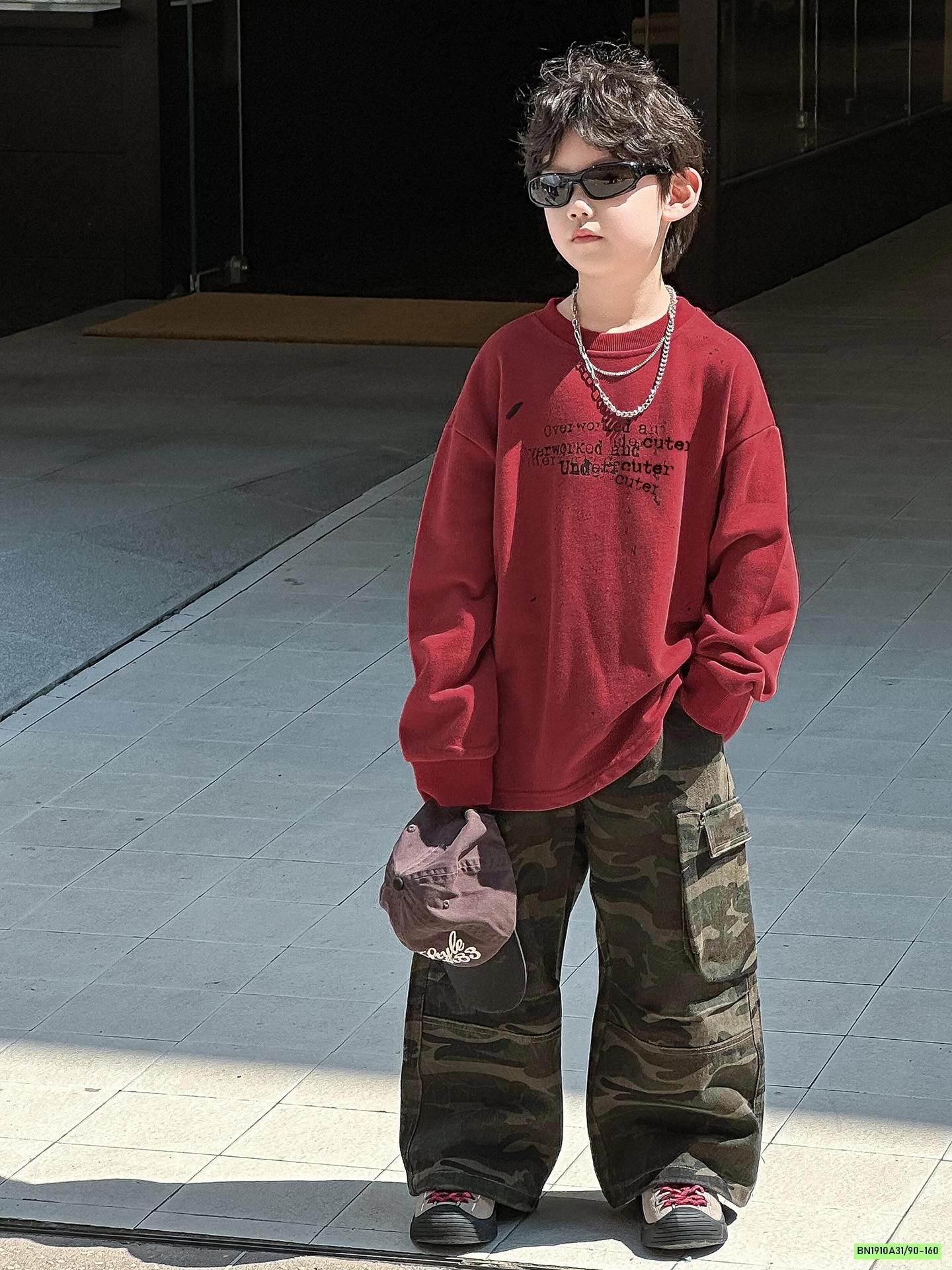 ÁO NỈ ĐỎ IN CHỮ ĐEN