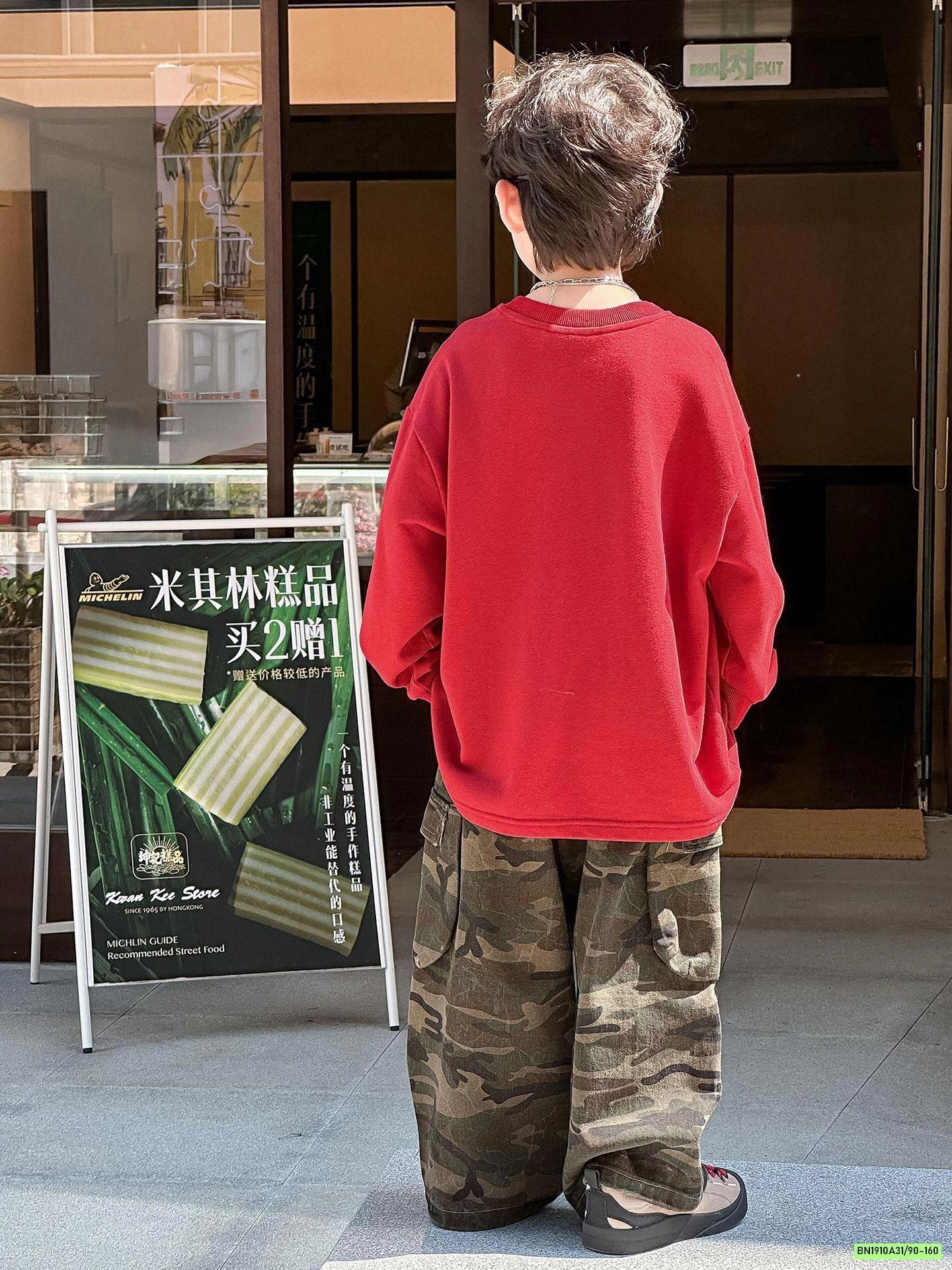 ÁO NỈ ĐỎ IN CHỮ ĐEN