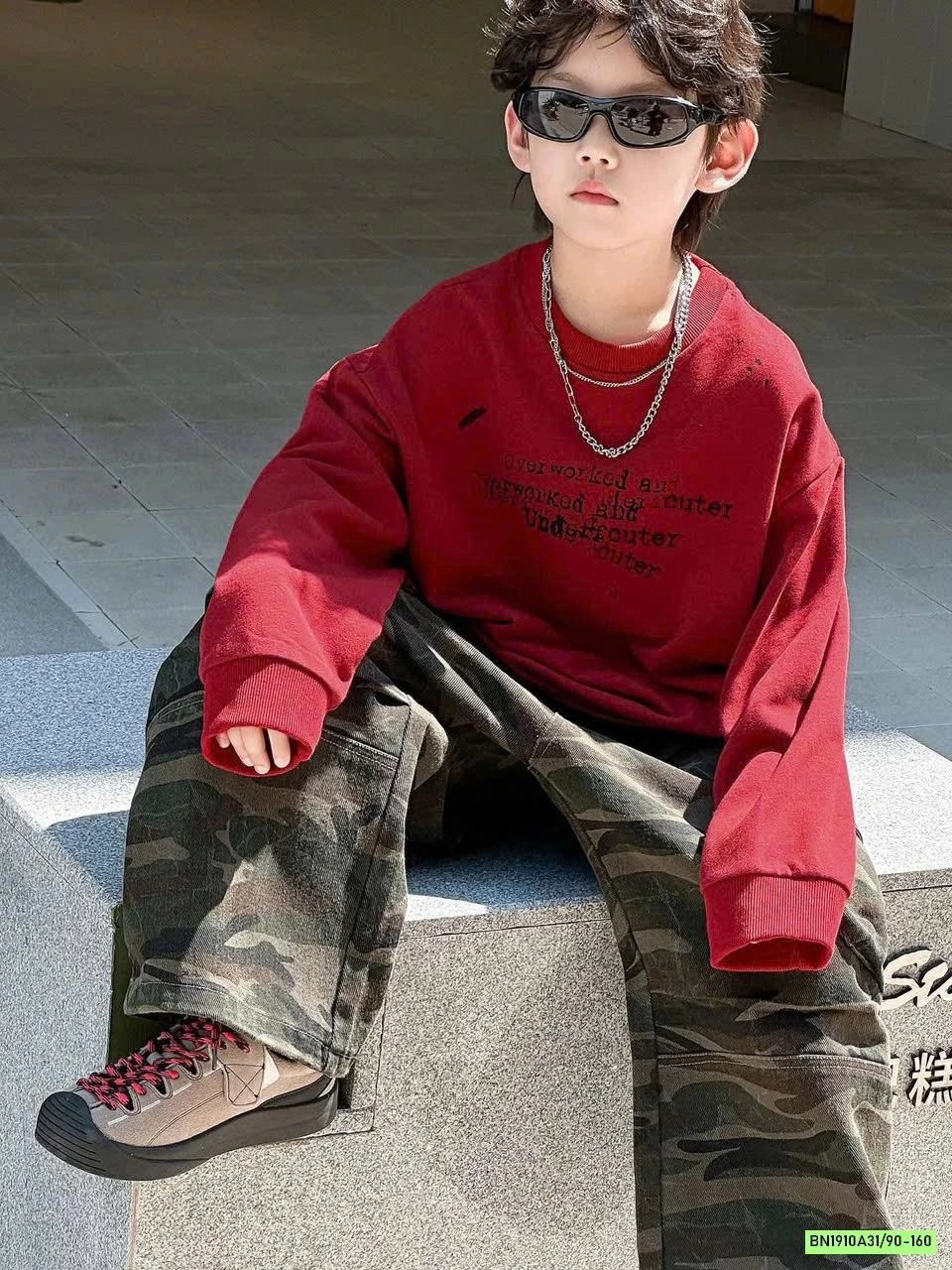 ÁO NỈ ĐỎ IN CHỮ ĐEN